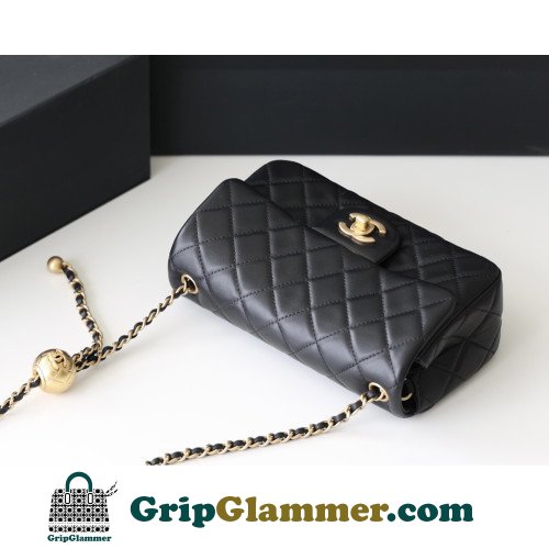 Chanel Flap Bag 20cm (Mini) - Image 7