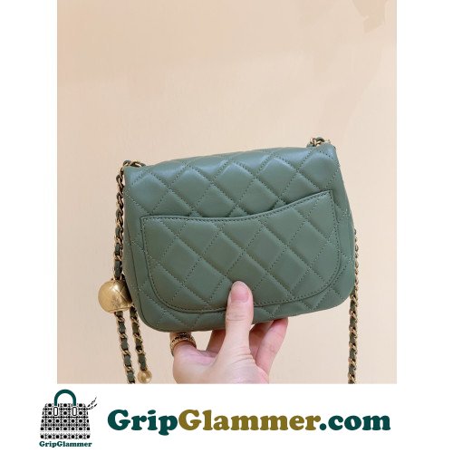 Chanel Flap Bag 20cm (Mini) - Image 2