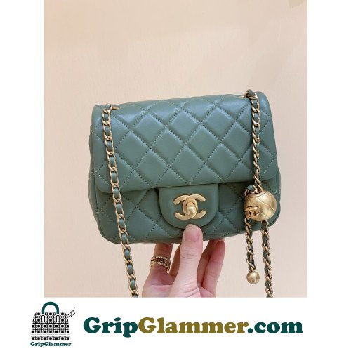 Chanel Flap Bag 17cm (Mini)