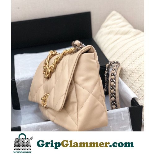 Chanel 19 Bag - Image 8