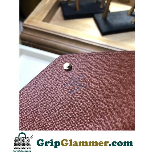 Louis Vuitton Wallet - Image 7