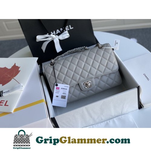 Chanel Flap Bag 25cm (Medium)