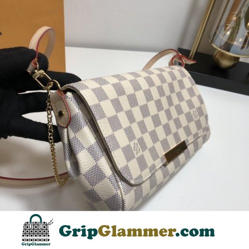 Louis Vuitton Favorite - Image 8