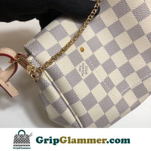 Louis Vuitton Favorite - Image 9