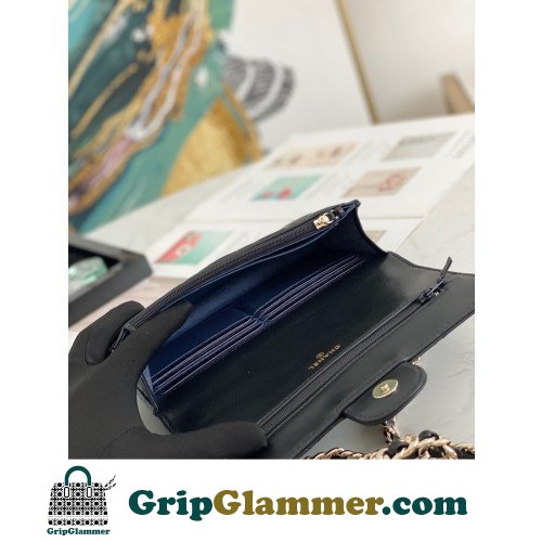 Chanel WOC - Image 4