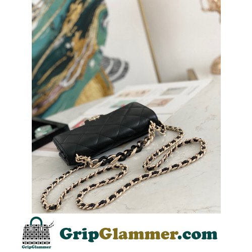 Chanel WOC - Image 8