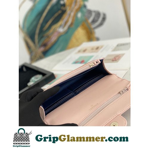 Chanel WOC - Image 4