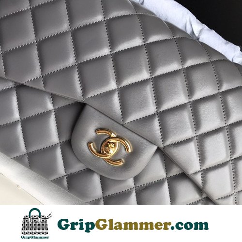 Chanel Flap Bag 30cm (Jumbo) - Image 3