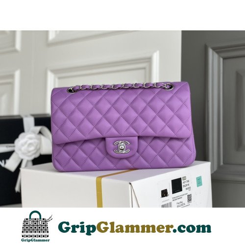 Chanel Flap Bag 25cm (Medium)