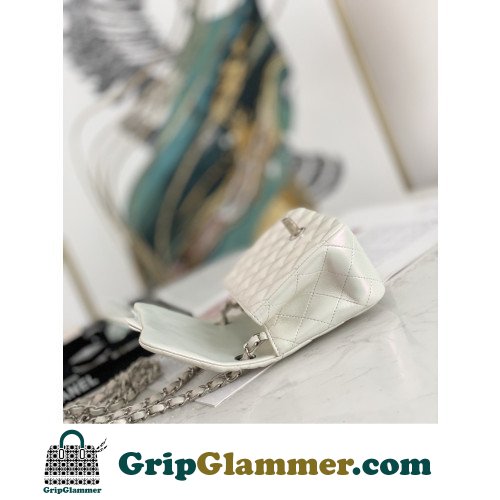 Chanel Flap Bag 17cm (Mini) - Image 5