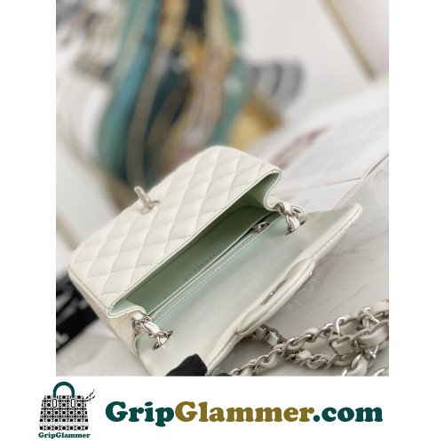 Chanel Flap Bag 17cm (Mini) - Image 7