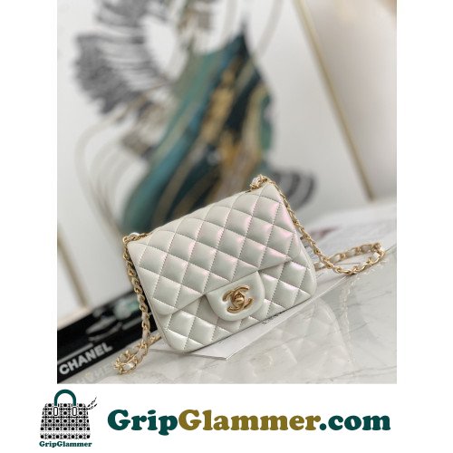 Chanel Flap Bag 17cm (Mini)