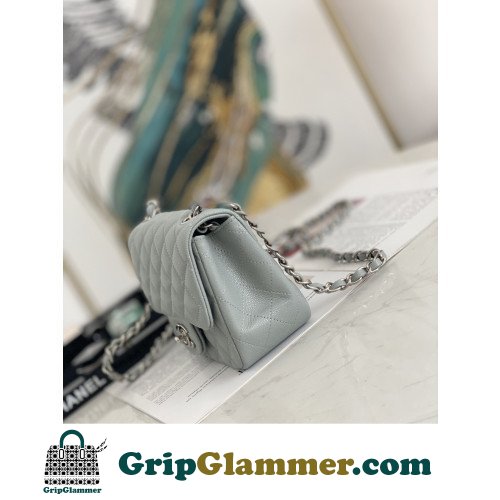 Chanel Flap Bag 17cm (Mini) - Image 4