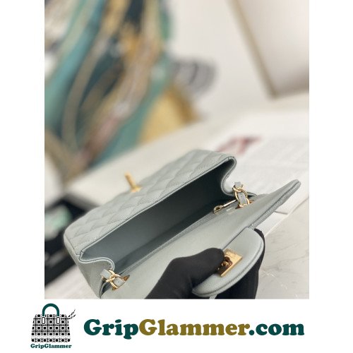 Chanel Flap Bag 17cm (Mini) - Image 2