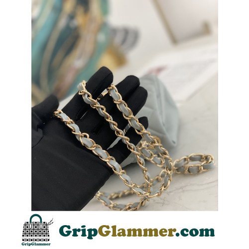 Chanel Flap Bag 17cm (Mini) - Image 4