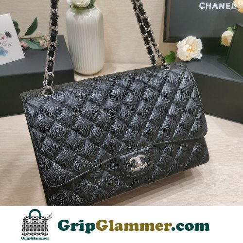 Chanel Flap Bag 33cm (Maxi) - Image 2