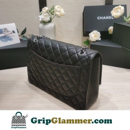 Chanel Flap Bag 33cm (Maxi) - Image 9