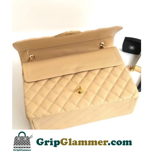 Chanel Flap Bag 33cm (Maxi) - Image 7