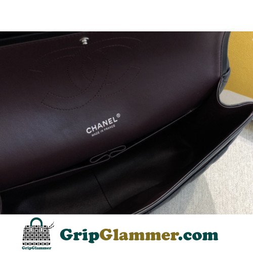 Chanel Flap Bag 33cm (Maxi) - Image 4