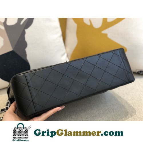 Chanel Flap Bag 33cm (Maxi) - Image 5