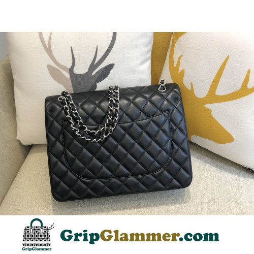 Chanel Flap Bag 33cm (Maxi) - Image 9