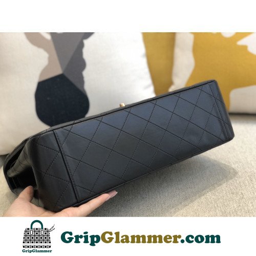 Chanel Flap Bag 33cm (Maxi) - Image 5