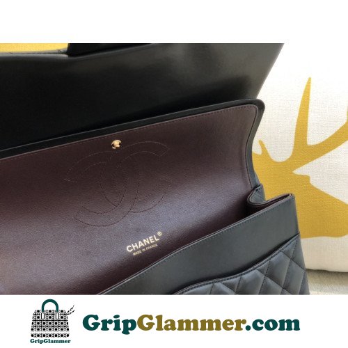 Chanel Flap Bag 33cm (Maxi) - Image 6