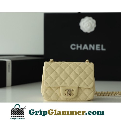 Chanel Flap Bag 17cm (Mini) - Image 3