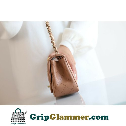 Chanel Flap Bag 17cm (Mini) - Image 9