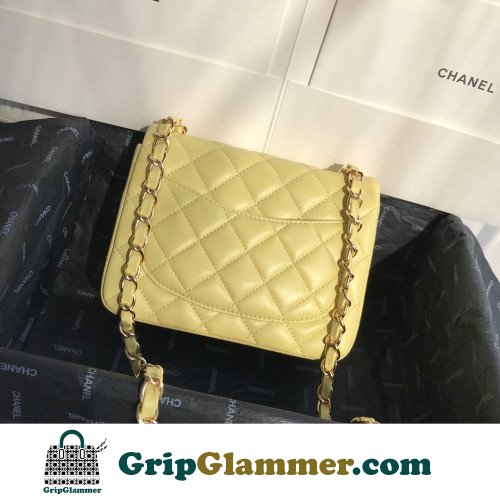 Chanel Flap Bag 17cm (Mini) - Image 2
