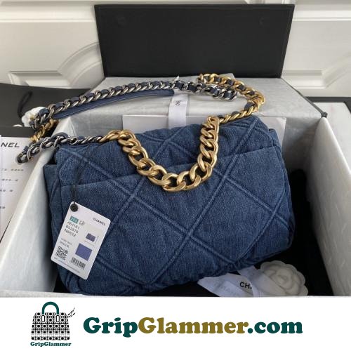 Chanel 19 Bag - Image 2