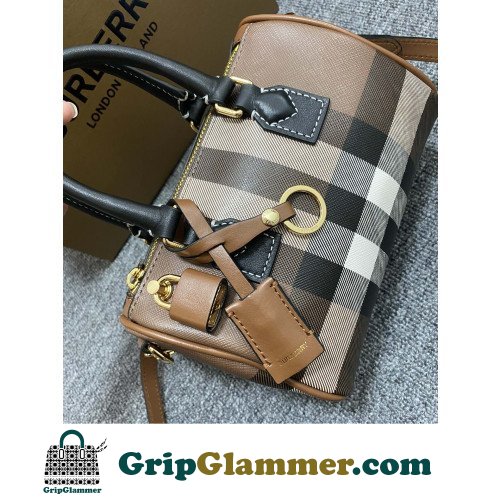 Burberry Bag - Image 3