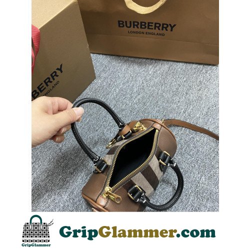 Burberry Bag - Image 4