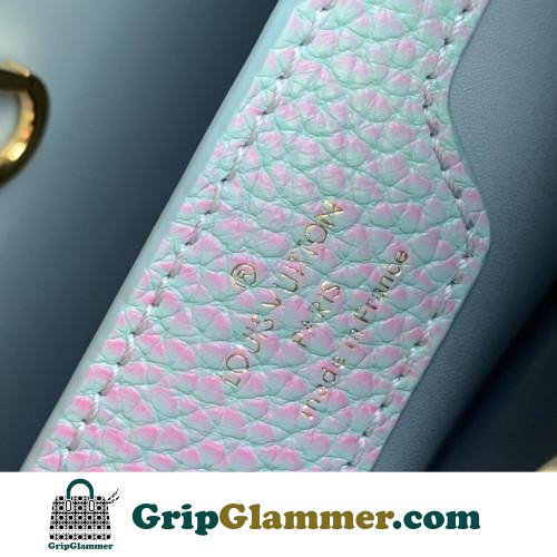 Louis Vuitton Capucines - Image 9