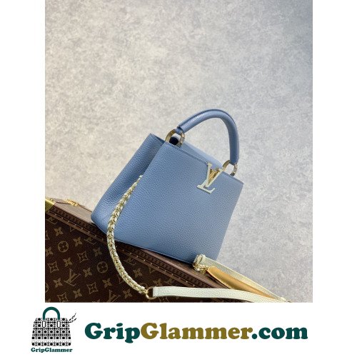 Louis Vuitton Capucines - Image 4