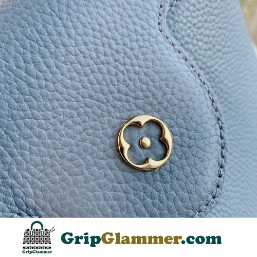 Louis Vuitton Capucines - Image 6