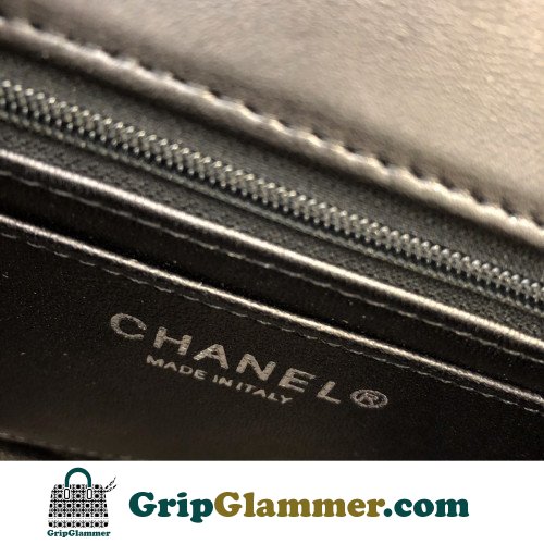 Chanel Flap Bag 17cm (Mini) - Image 8