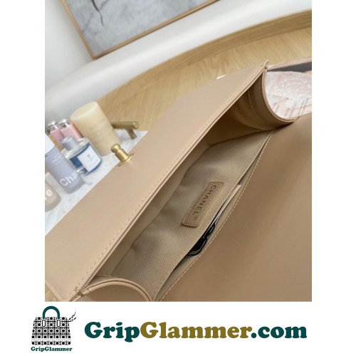 Chanel Boy Bag Caviar 25cm Medium Lushentic AAAAA grade replica - Image 5