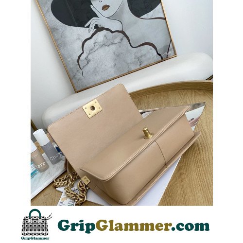 Chanel Boy Bag Caviar 25cm Medium Lushentic AAAAA grade replica - Image 7