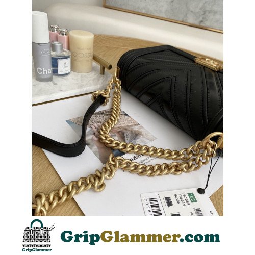 Chanel Boy Bag Caviar 25cm Medium Lushentic AAAAA grade replica - Image 9