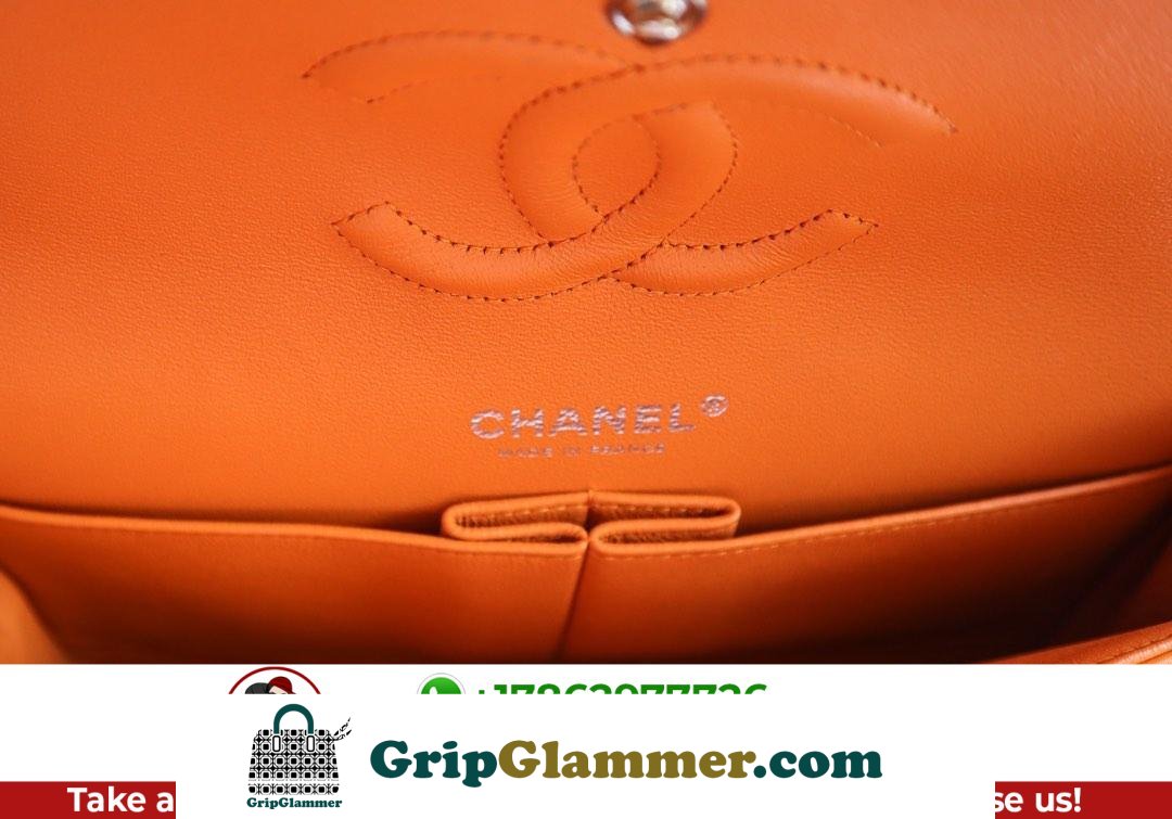 Chanel Flap Bag 25cm (Medium) - Image 4