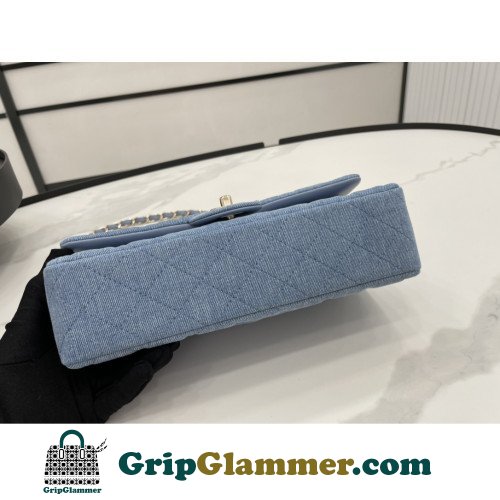 Chanel Flap Bag 25cm (Medium) - Image 5