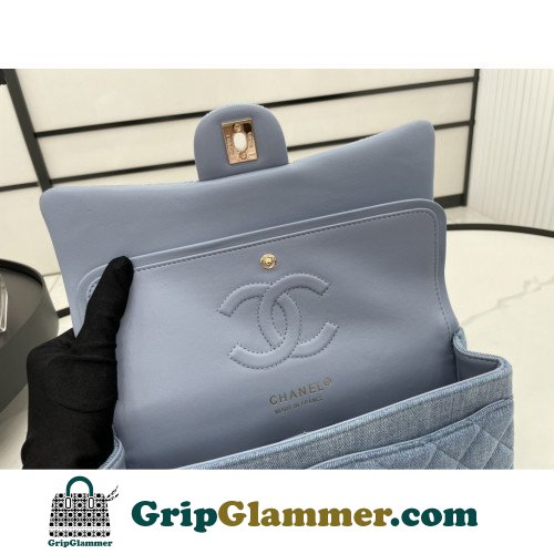 Chanel Flap Bag 25cm (Medium) - Image 7