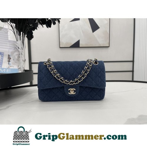 Chanel Flap Bag 25cm (Medium)