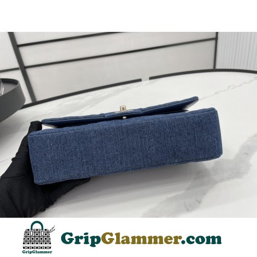 Chanel Flap Bag 25cm (Medium) - Image 6