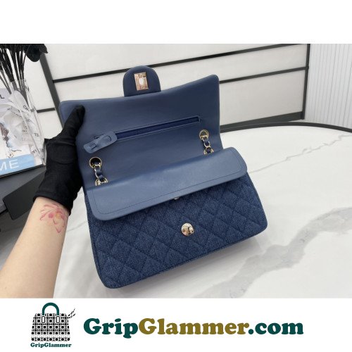 Chanel Flap Bag 25cm (Medium) - Image 7