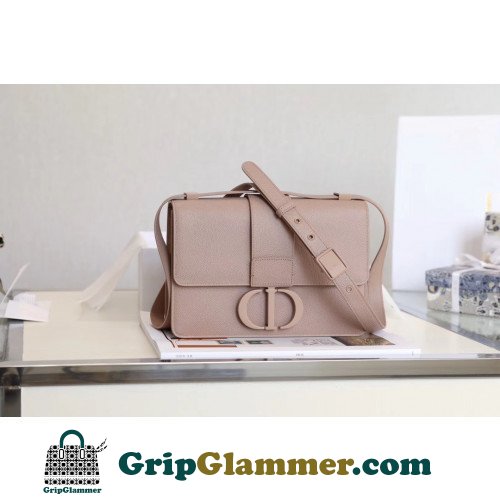 Dior Montaigne - Image 5