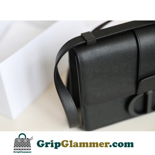 Dior Montaigne - Image 6