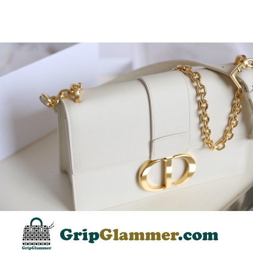 Dior Montaigne - Image 9