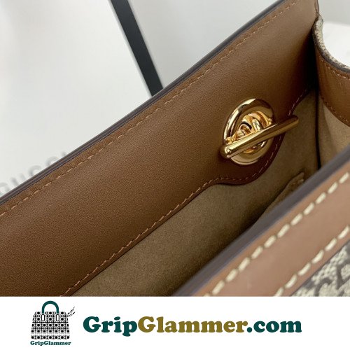 Gucci Padlock - Image 9